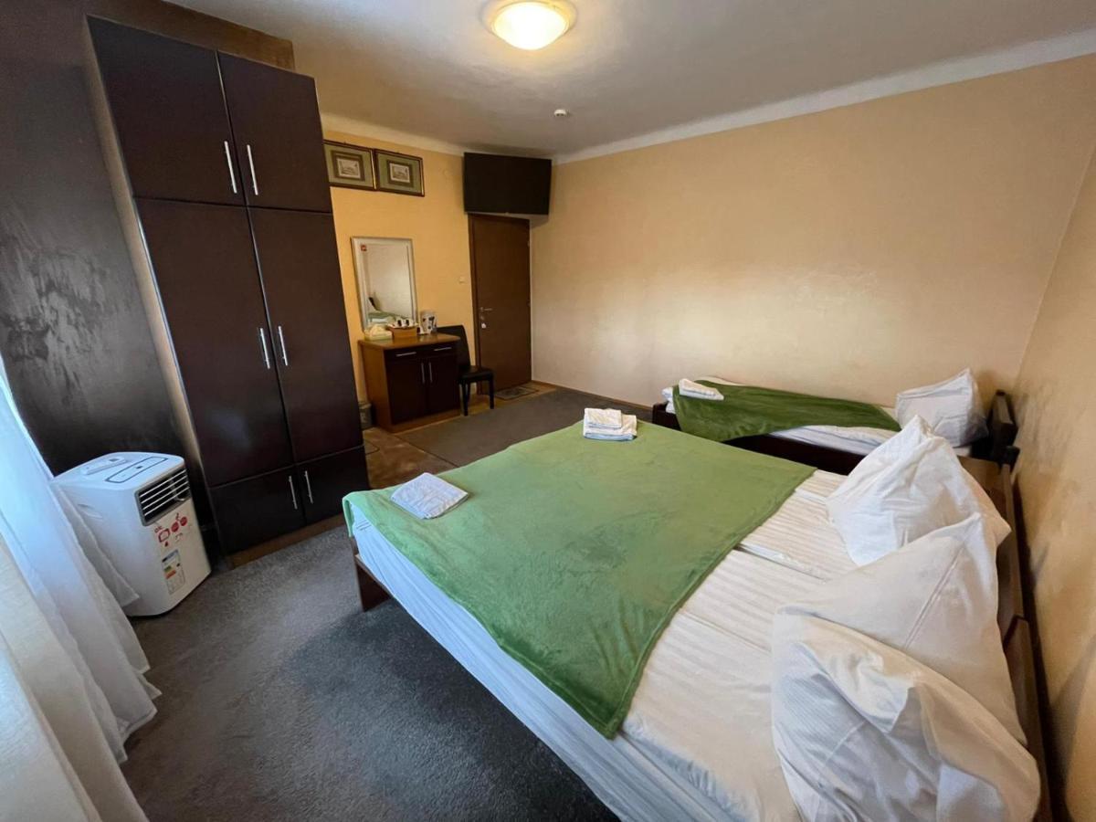 451 Rooms Graz Exterior photo