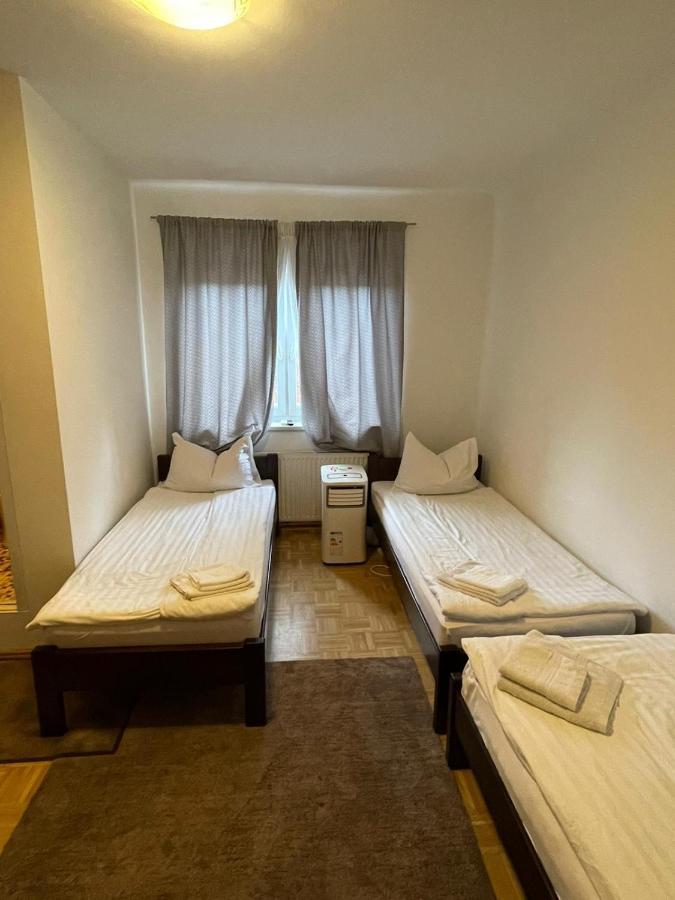 451 Rooms Graz Exterior photo